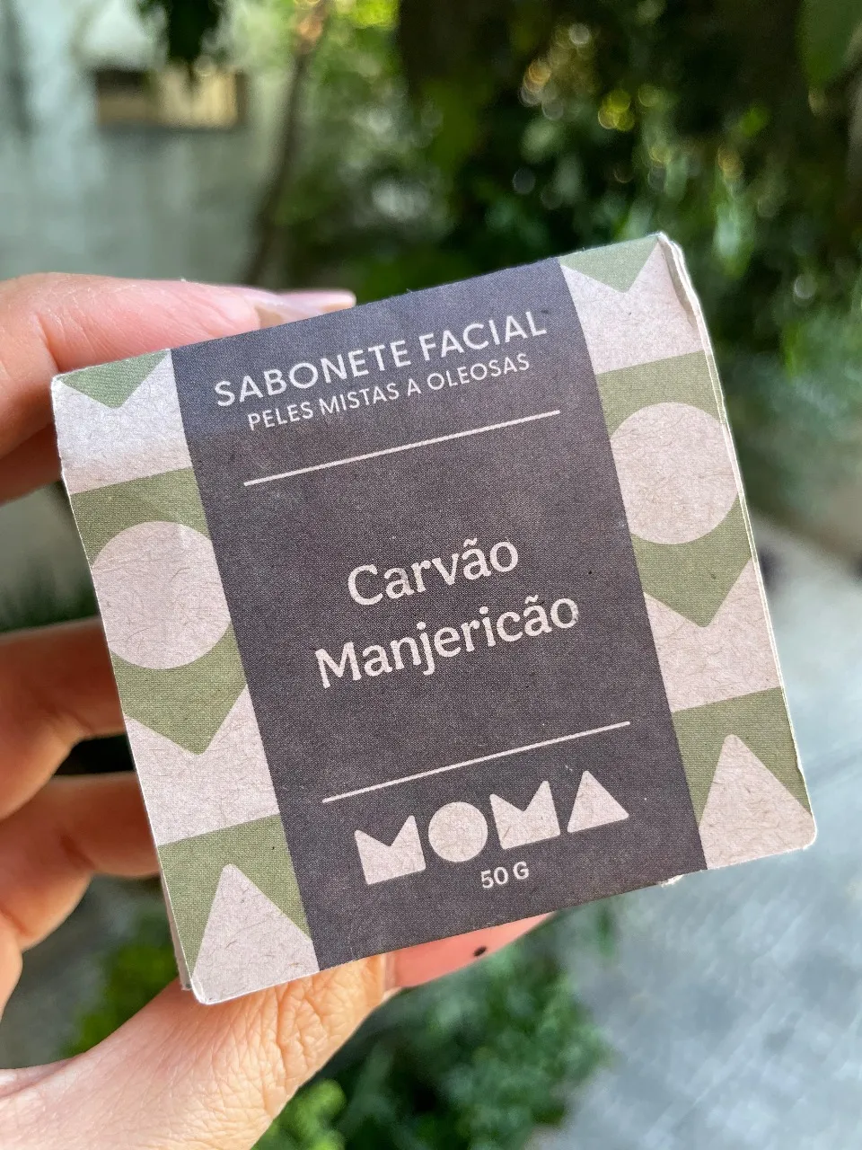 Sabonete Facial de Carvão e Manjericão para Peles Mistas a Oleosas - Moma Natural